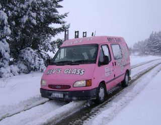 nevs glass van in snow
