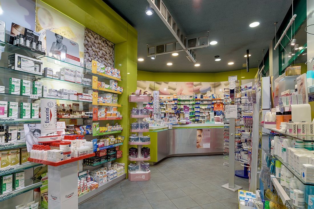 interno farmacia le terme