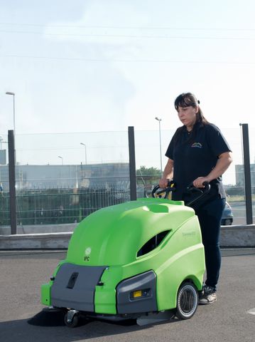 macchina pulizia professionale a Matera