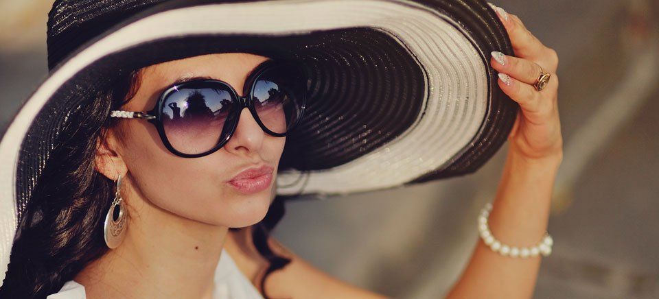 occhiali da sole Carolina Herrera con lo sconto 30%