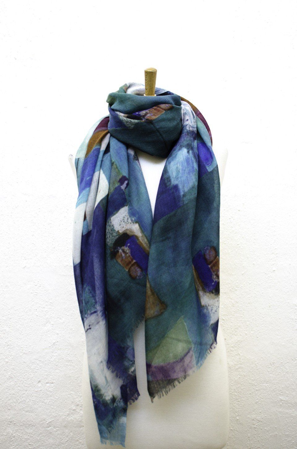 Blue stole