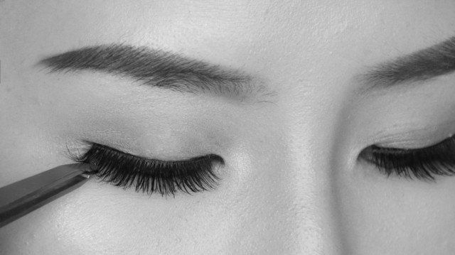 lashes long