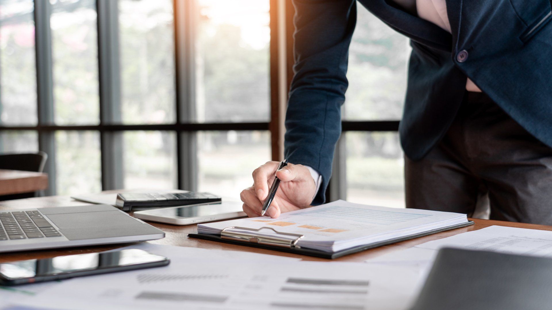 A look at the first steps of your business name