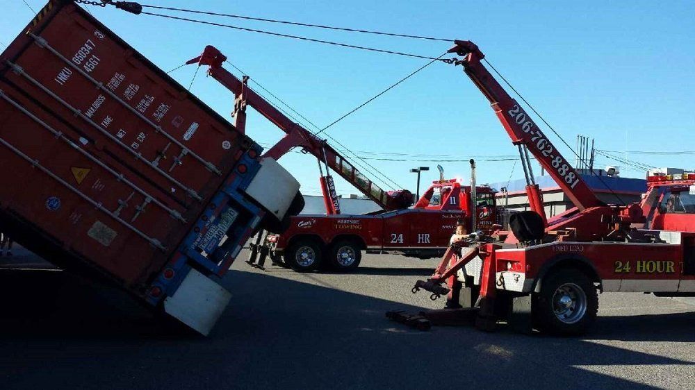 Truck Lifting — Seattle, WA — Gary's Westside Towing