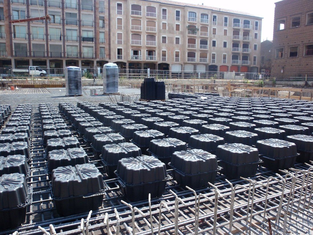 Scaffolding insole with u-boot lightening formwork