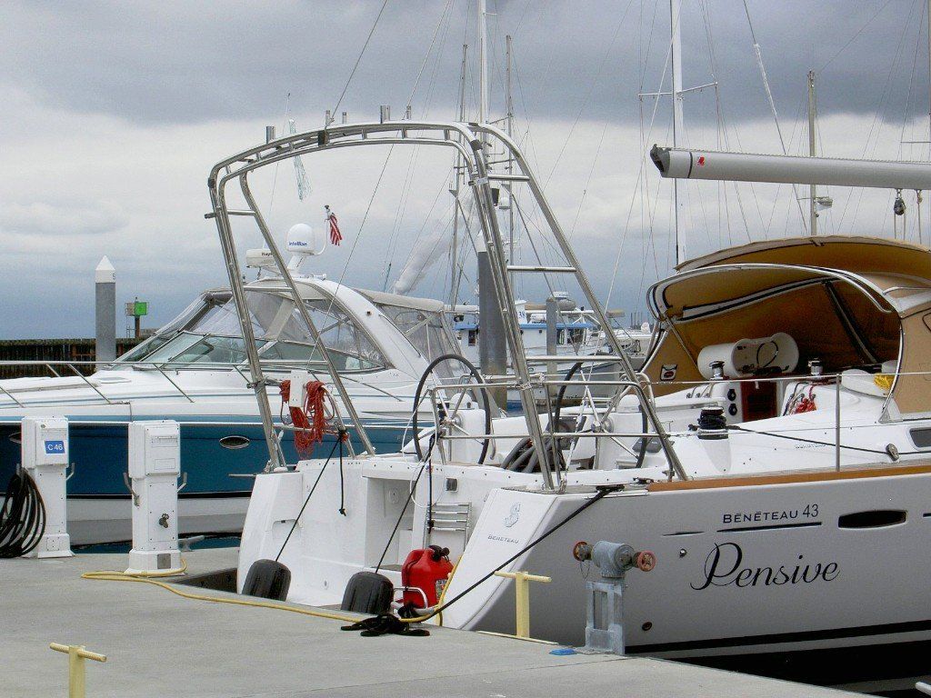 Stainless steel sailboat arch by Tanner Manufacturing.