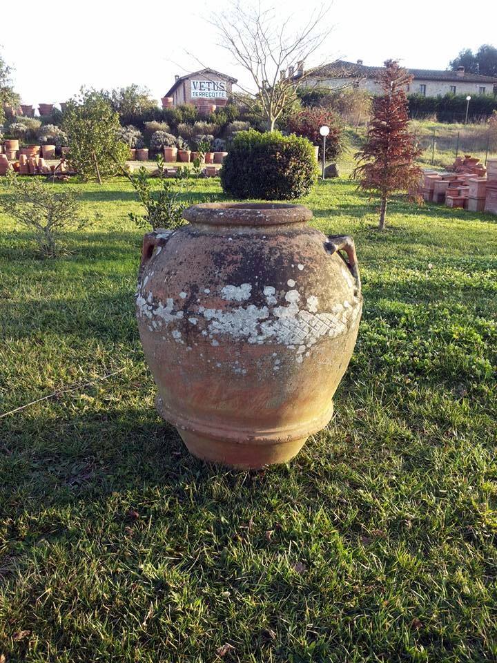 anfora in terracotta