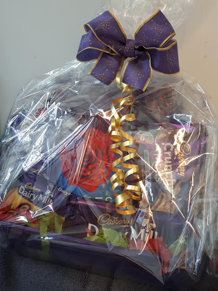 gift wrapped hamper  luton