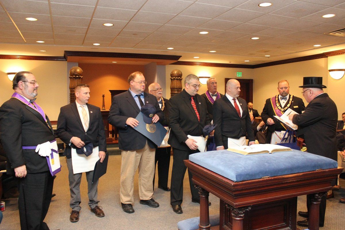 newest Master Masons of Amicable-St John's Lodge No. 25