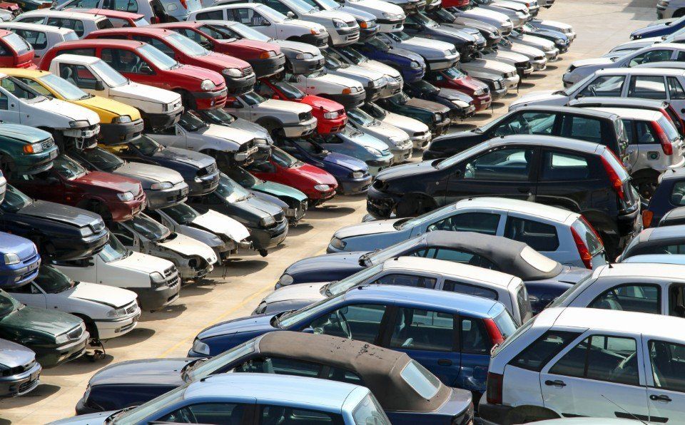 auto in demolizione