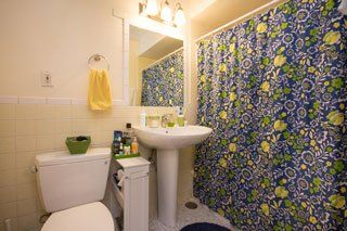 2H-Studio-Bathroom-1
