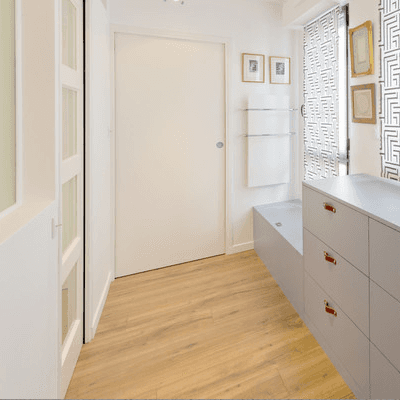 Vinyl flooring