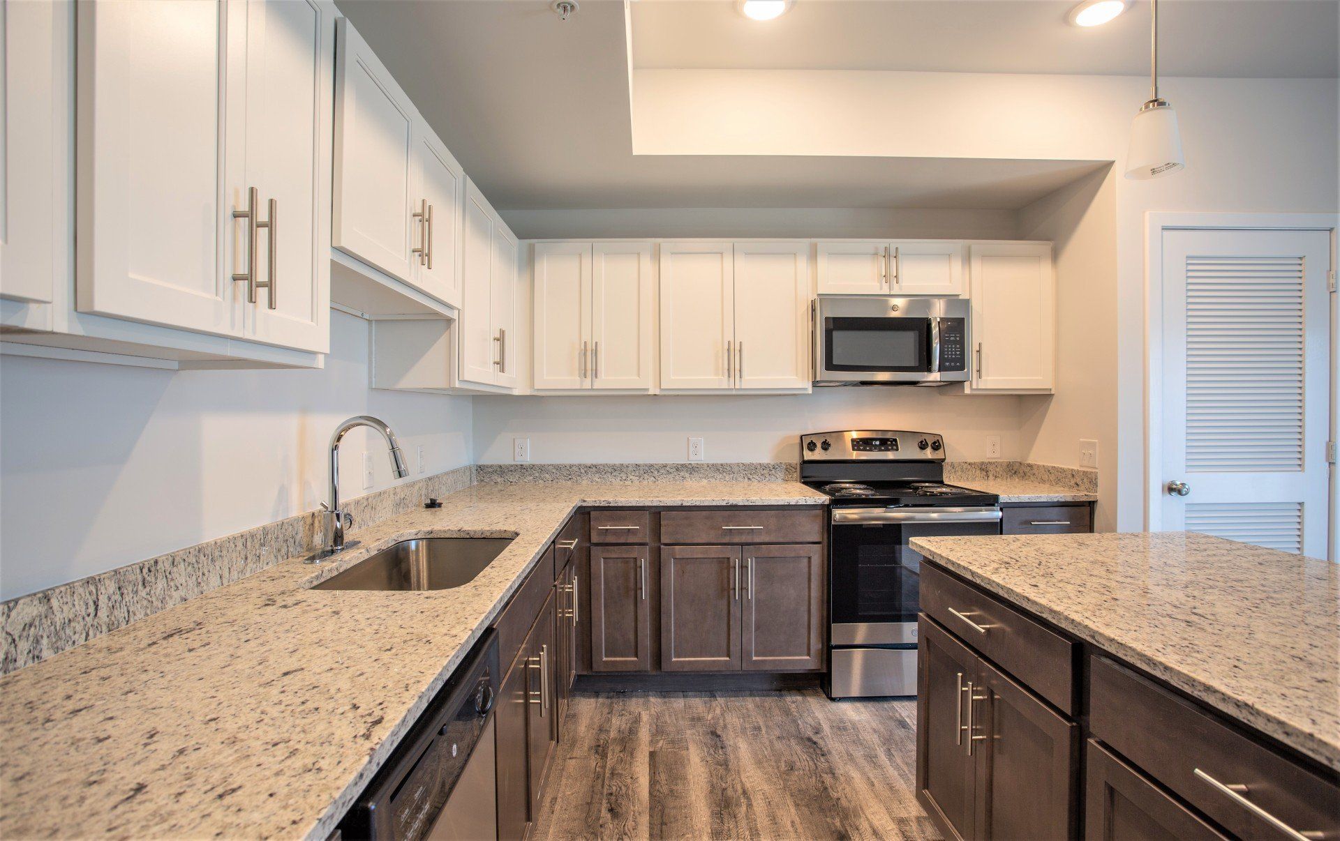Park 216 Property Image