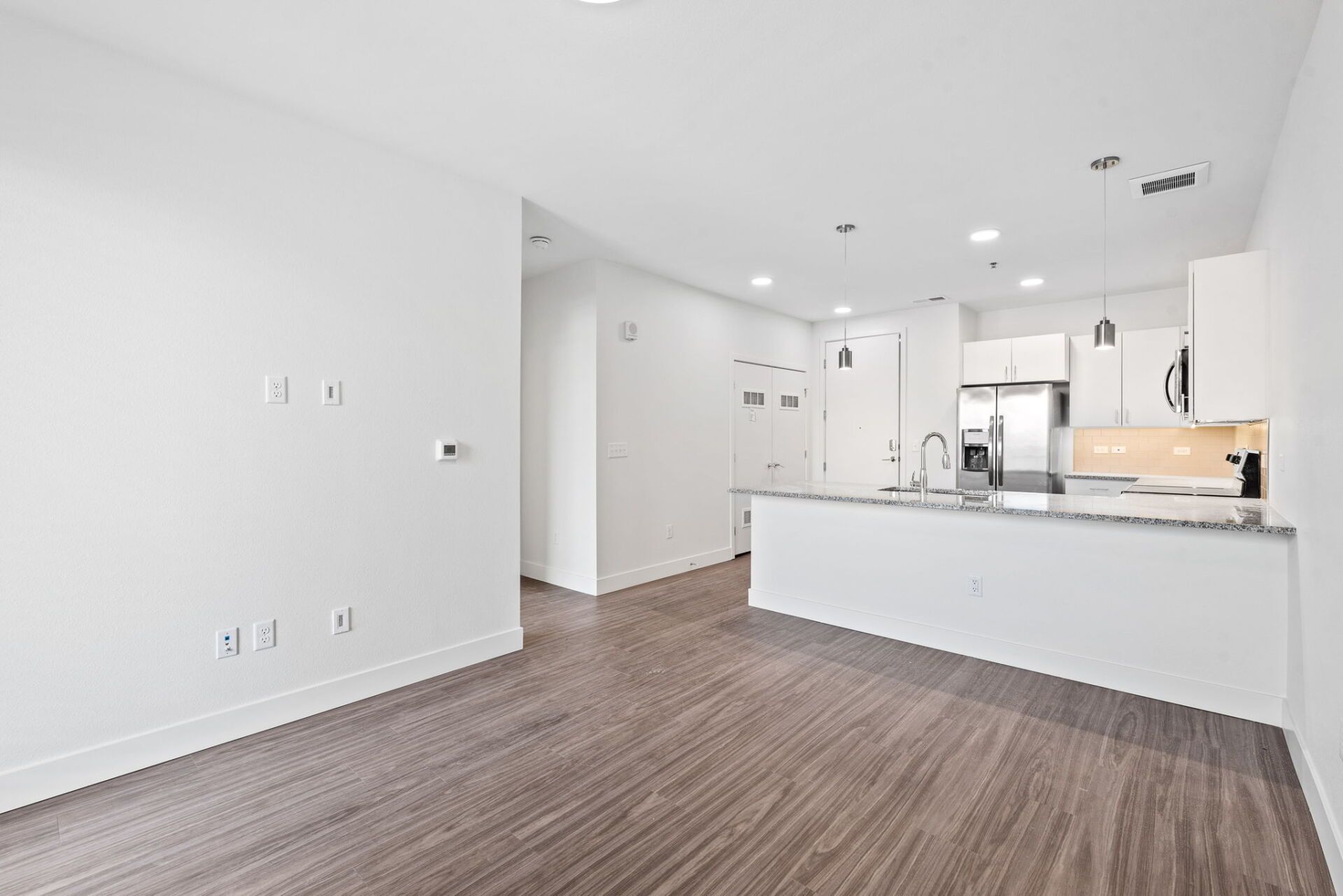 Monet (1 Bedroom)