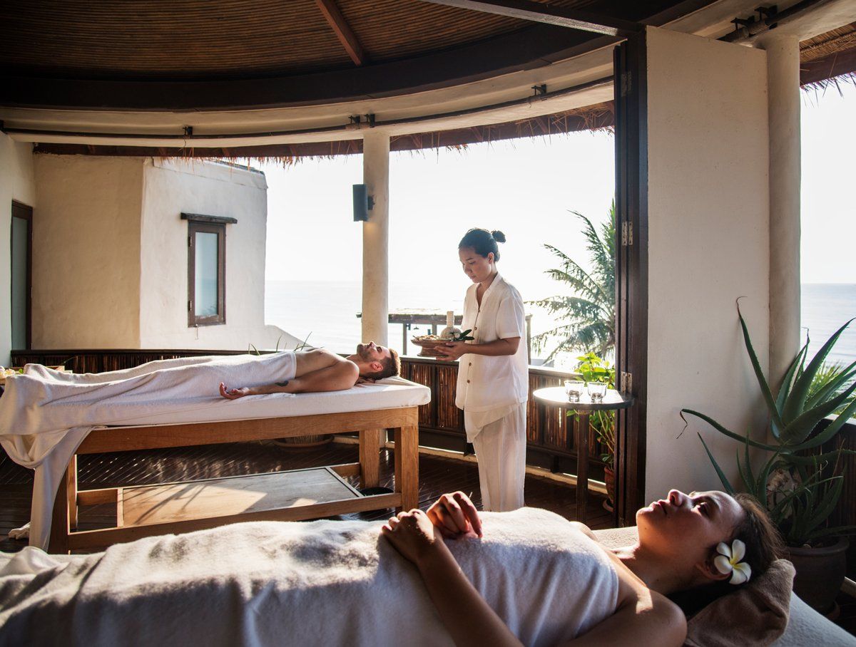 Massage On A Luxury Hotel — Charleston, SC — East Cooper Mobile Massage Massage On A Luxury Hotel — Charleston, SC — East Cooper Mobile Massage