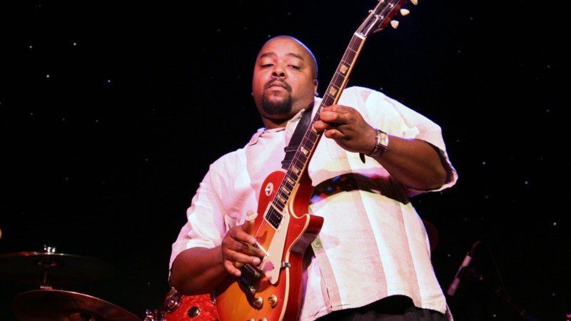 Shawn Holt