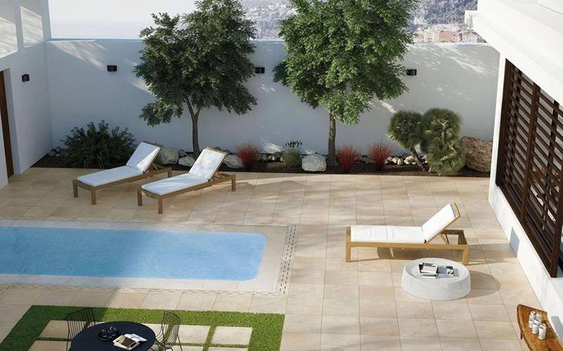 Piscina e sdraio 2