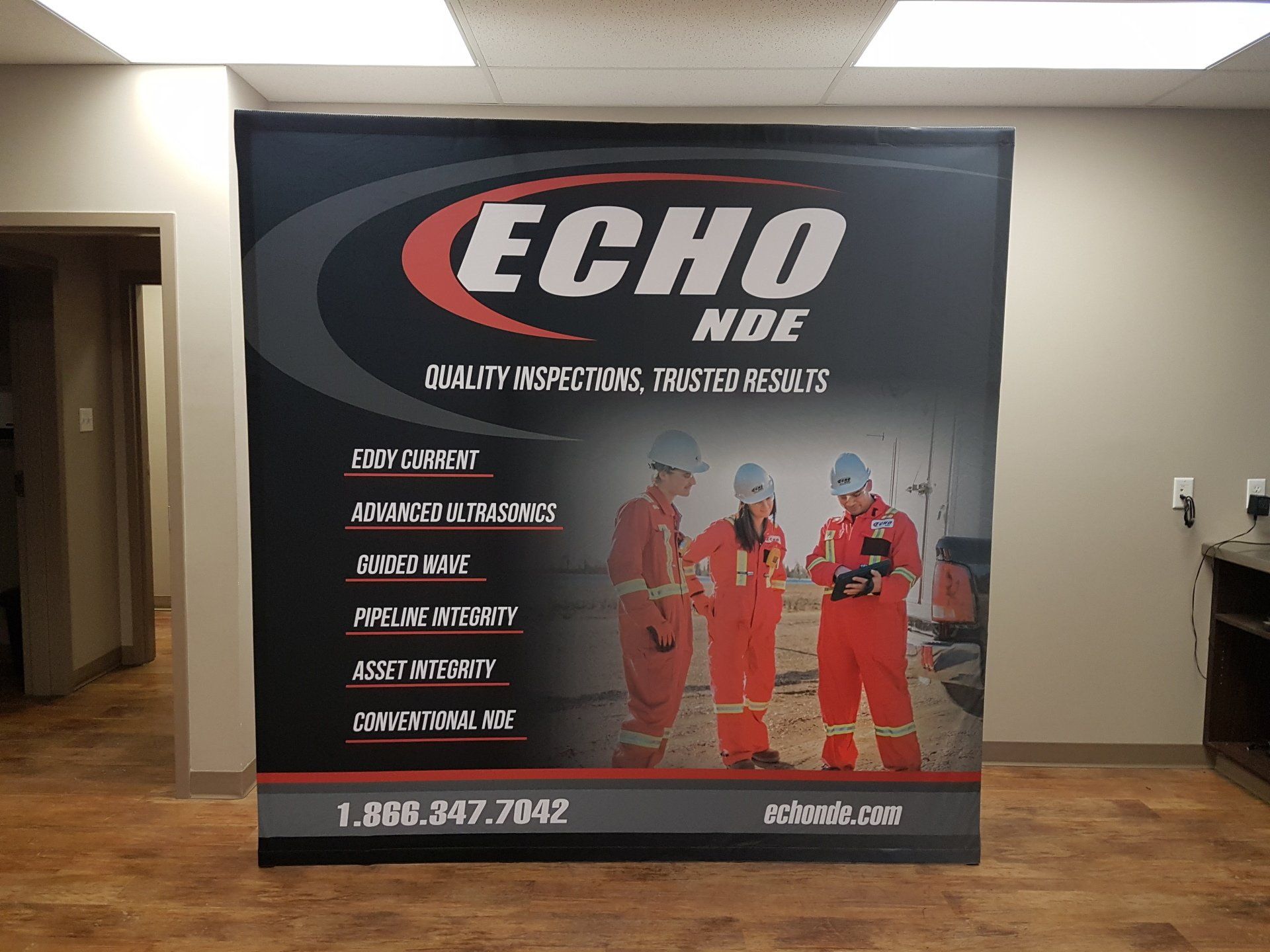 black banner with logo of ECHO NDE