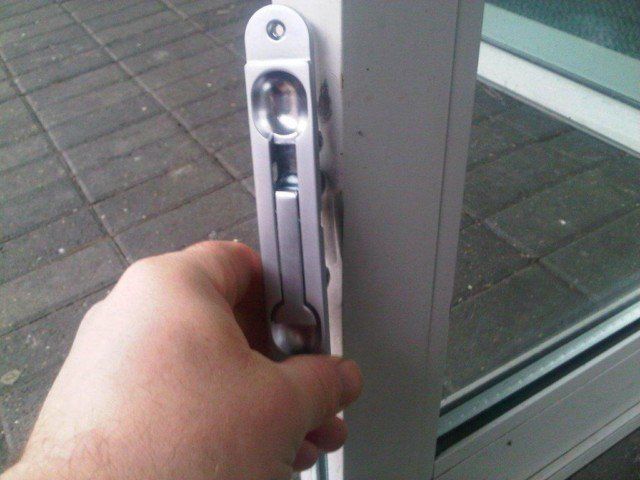 door mechanism