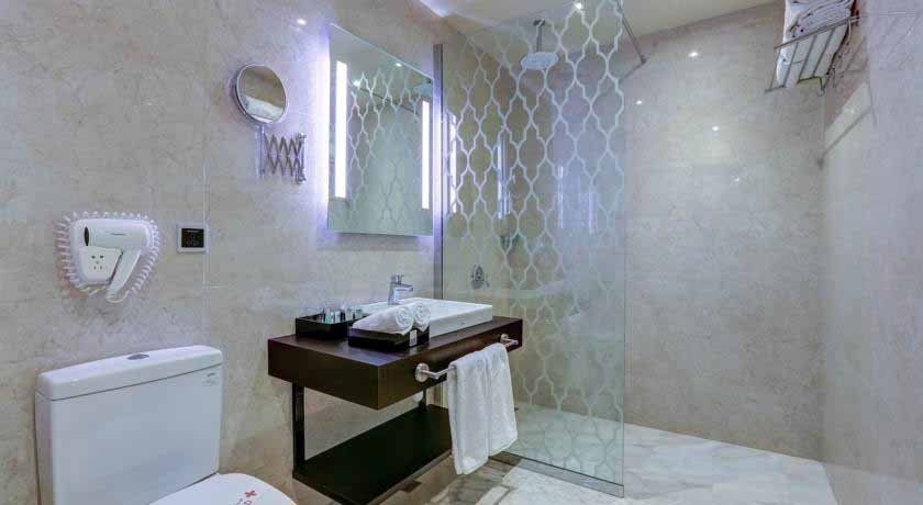 Tehran Grand Hotel 2 ,Tehran hotels, iran hotels  ,4 star hotel in tehran