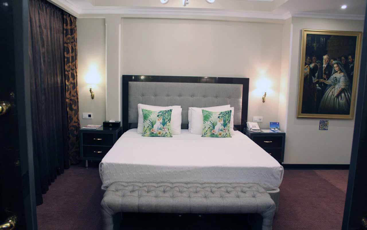 Tehran Niloo Hotel ,Tehran hotels, iran hotels , 4 star hotels in tehran