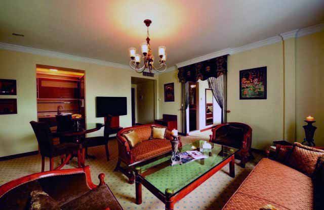 Tehran Ramtin Hotel ,Tehran hotels, iran hotels , 4 star hotels in tehran