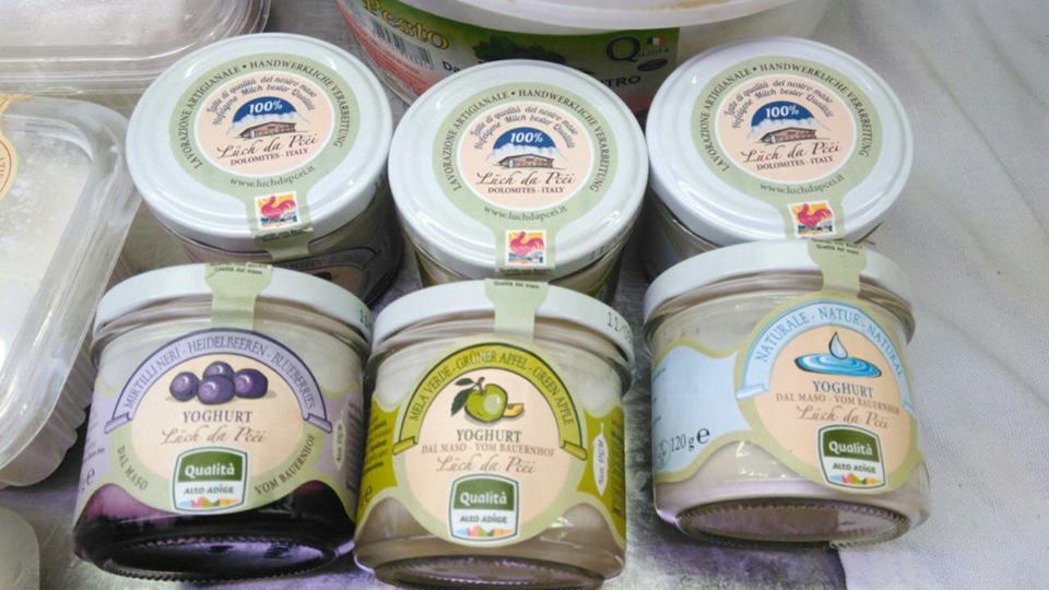 Yoghurt con diversi gusti