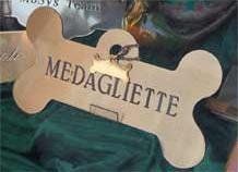 medagliette incise