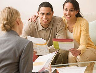 Individual dynamic psychotherapy treatment - Glasgow - Carron Consulting - Group talking Group talking