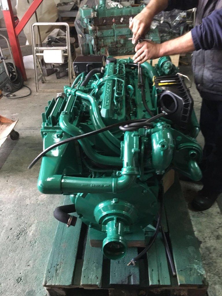 Verniciatura motore nautico