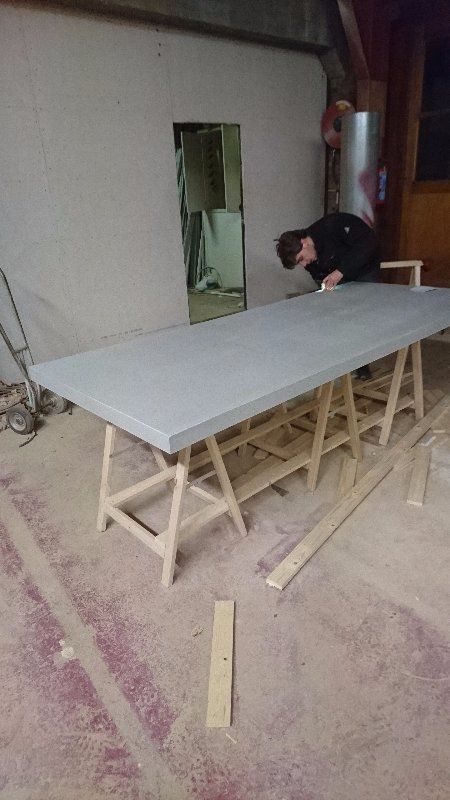 in opdracht uitgevoerd betonnen blad wat absolute niet vlekt.  