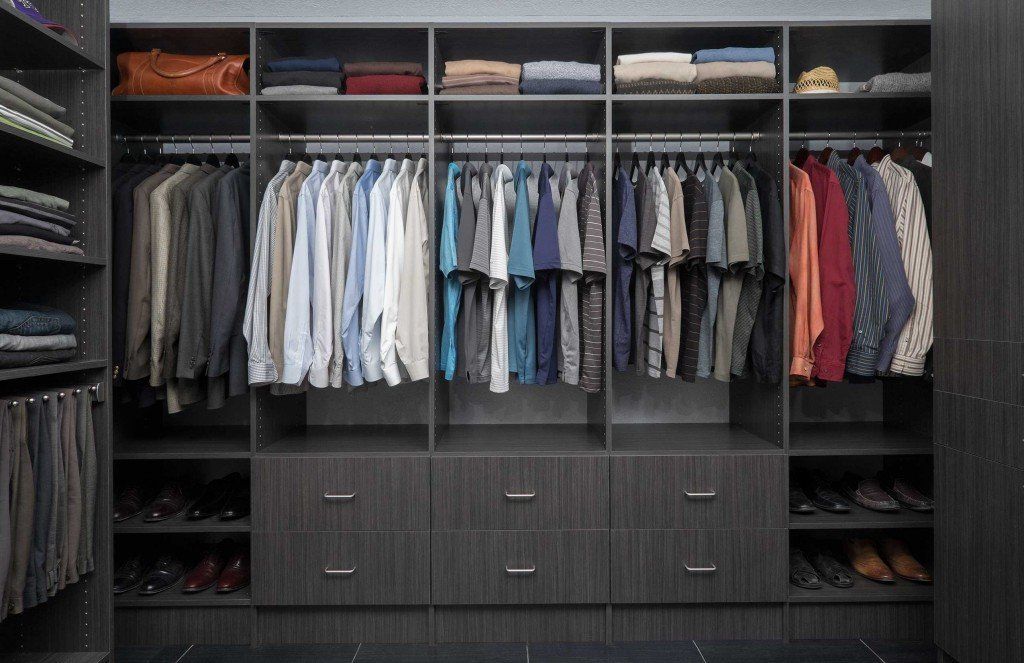 Licorice Walk In Closet System