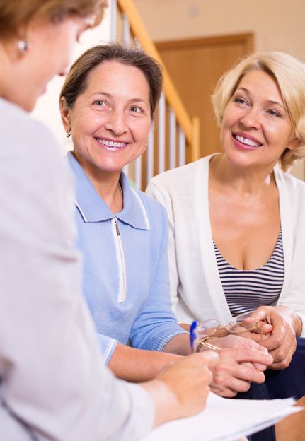 Investigator consulting with clients