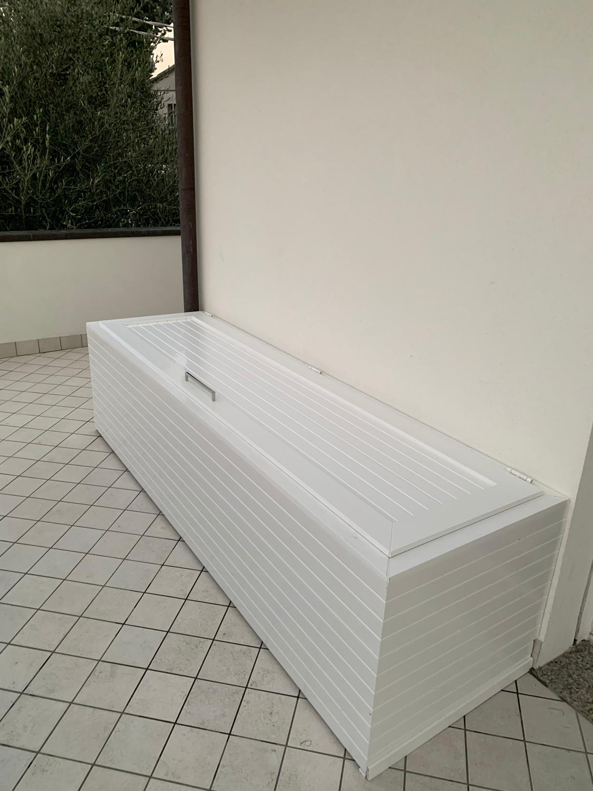 cassa panca in PVC