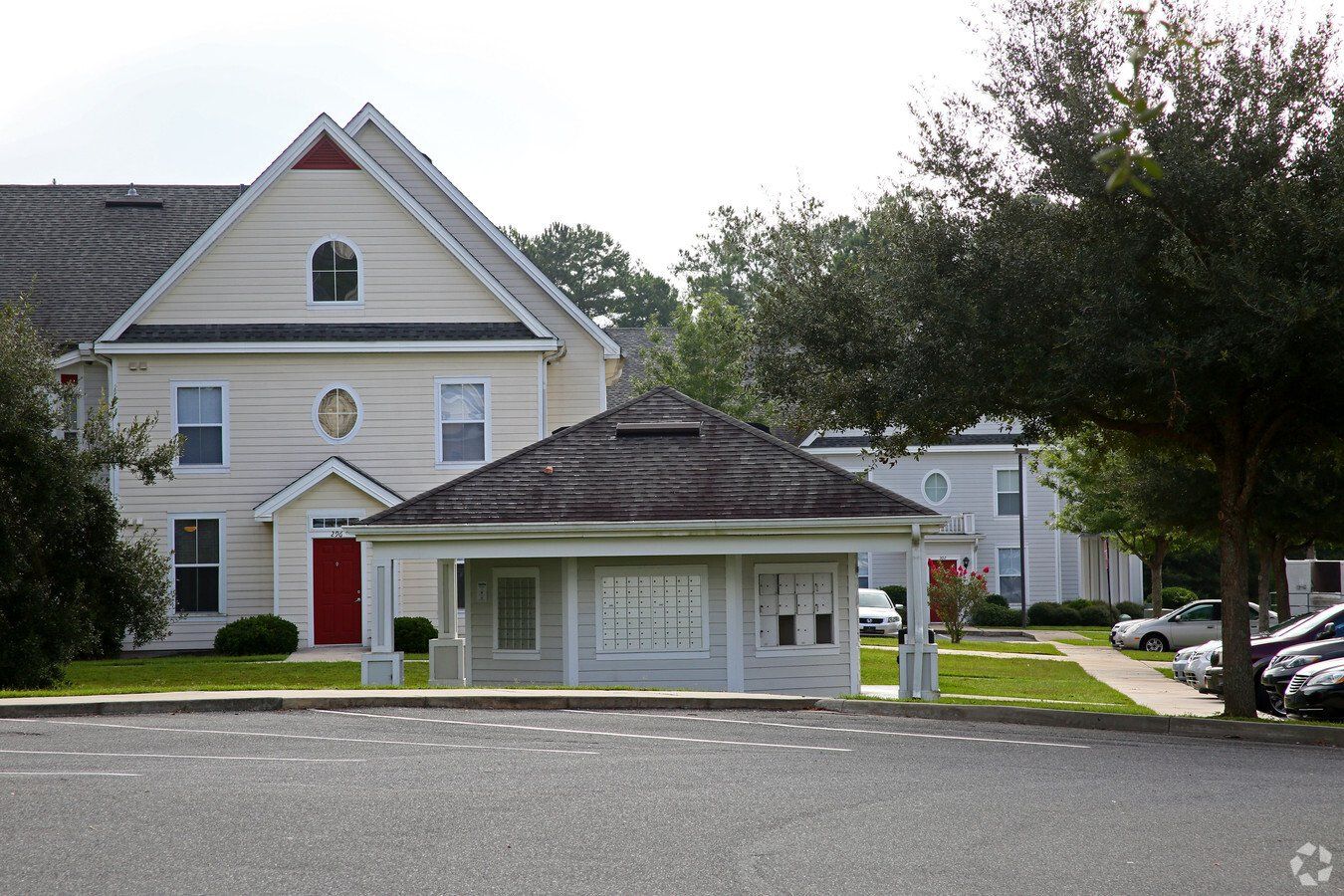 Twin Oaks exterior