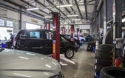 Riparazione auto