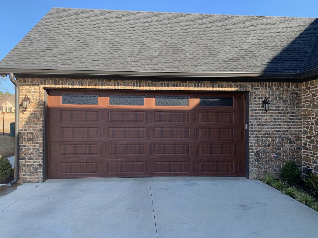 Lincoln Series Traditional Door — Longview, TX — Bubba's Overhead Doors