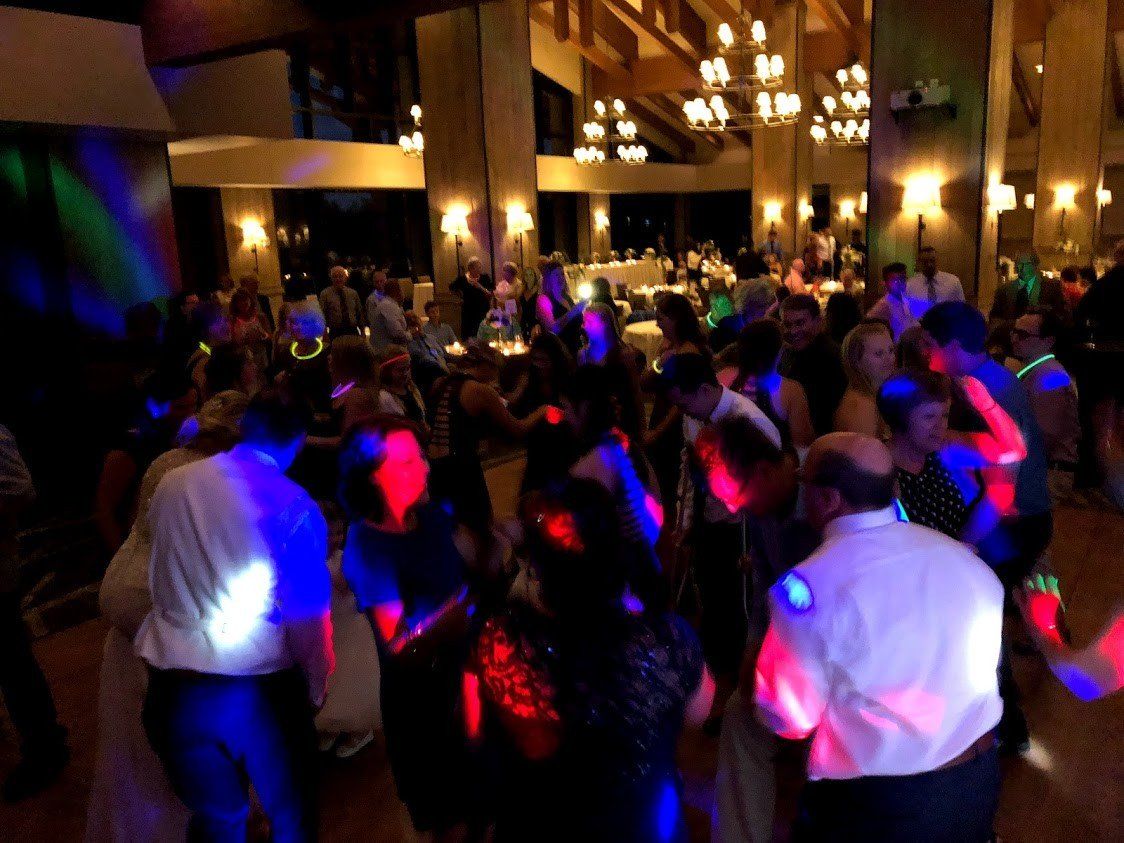 Dylan + Megan, Sound Sensations Entertainment, SentryWorld