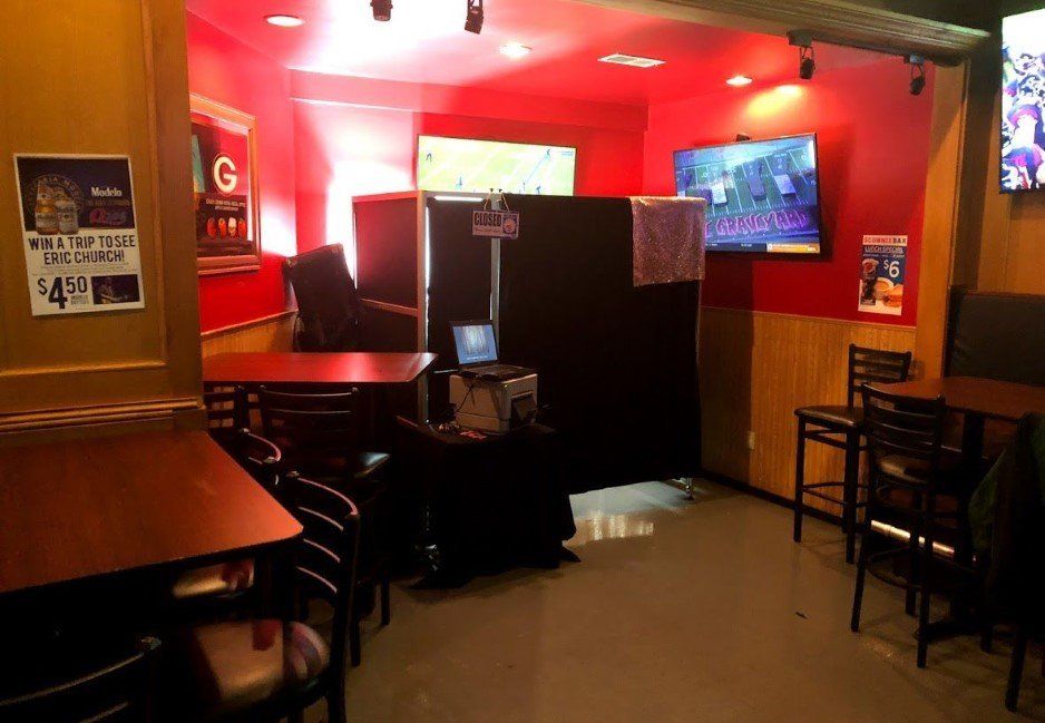 enclosed style photo booth sound sensations entertainment