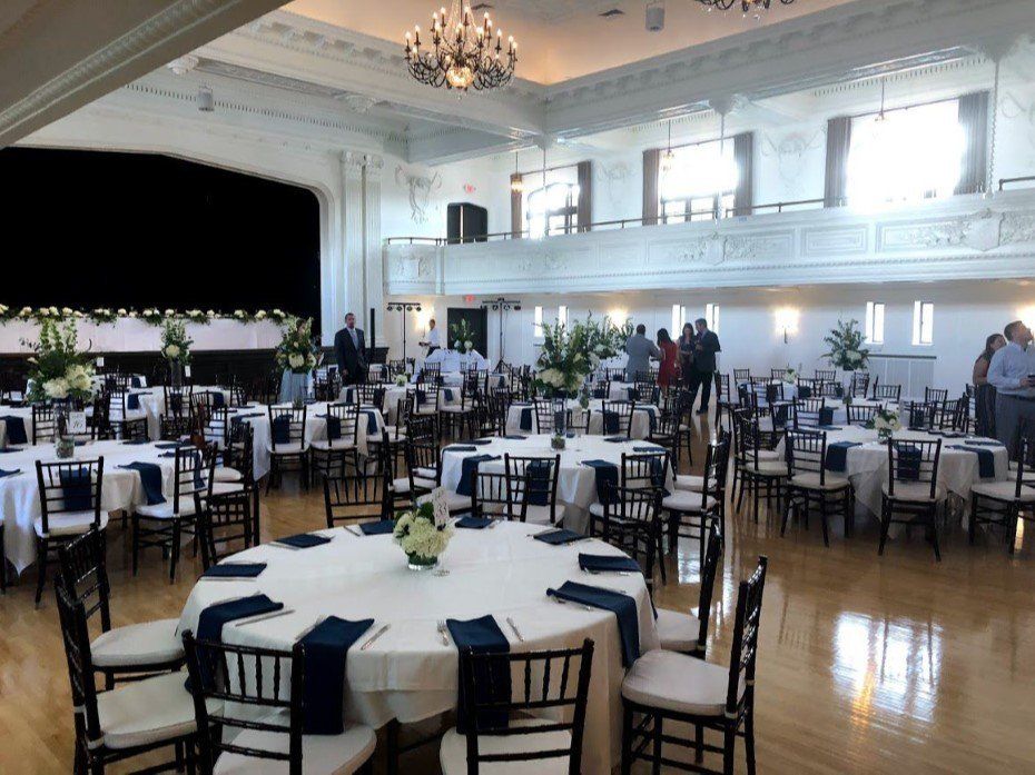 The Howard Oshkosh Wisconsin, Sound Sensations Entertainment