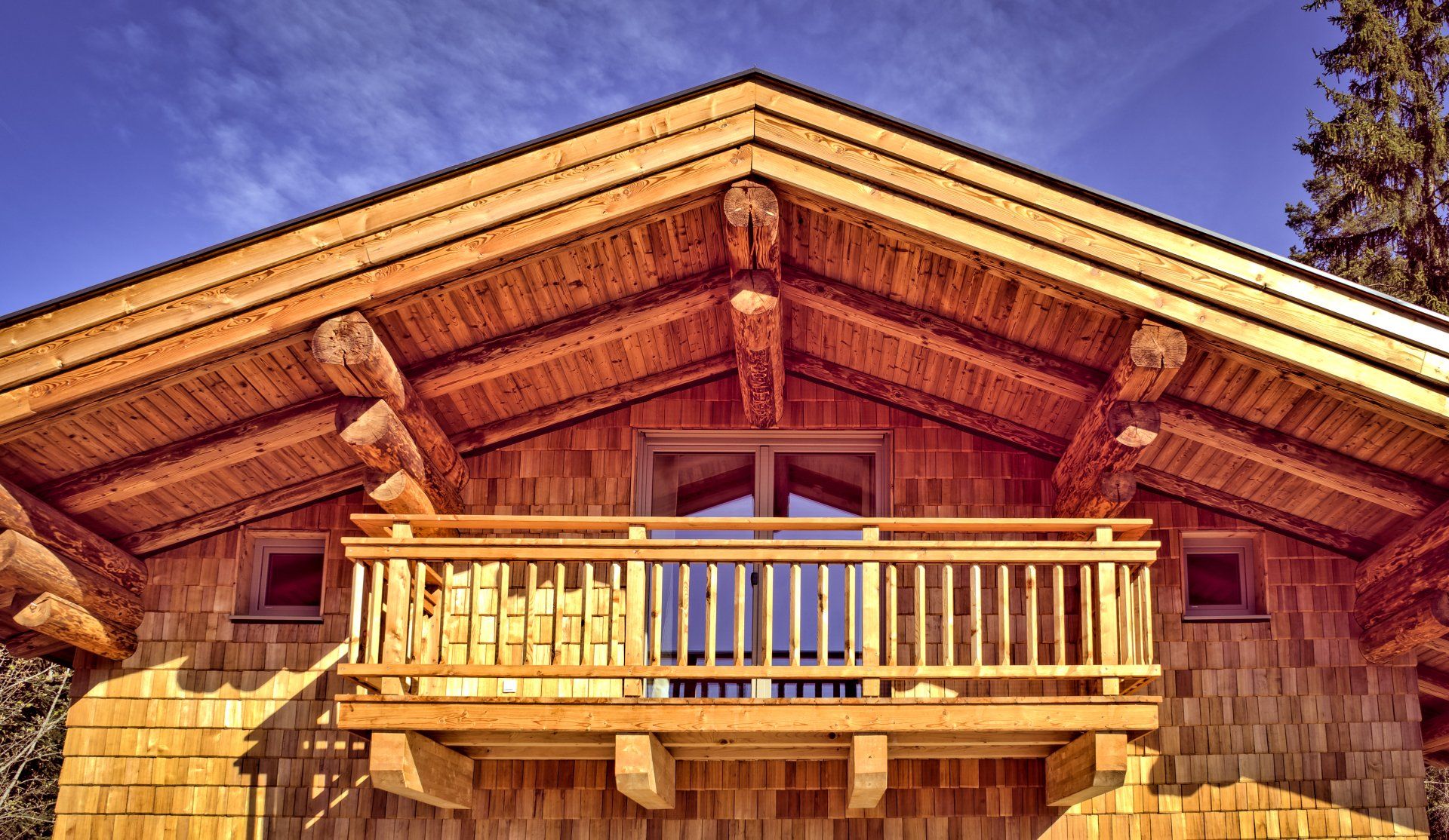 Balkon aus Holz