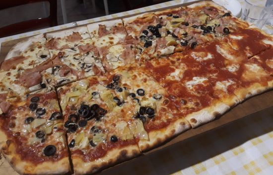 pizza diversi gusti