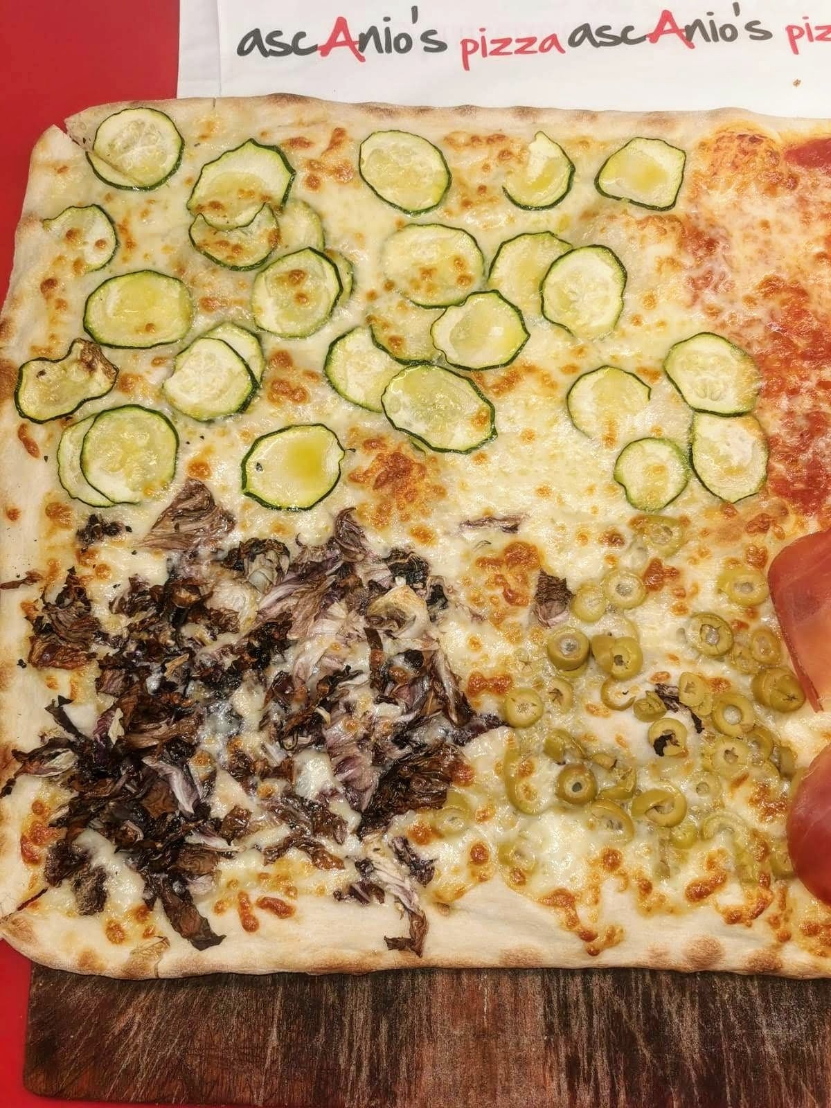 pizza a taglio con cipolla