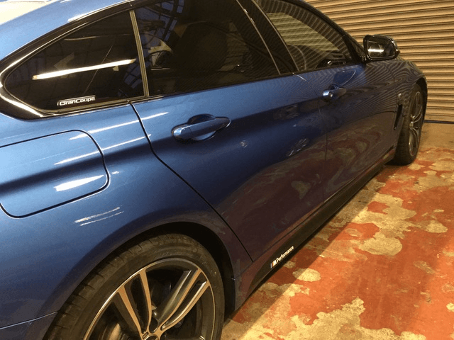 accident damaged car