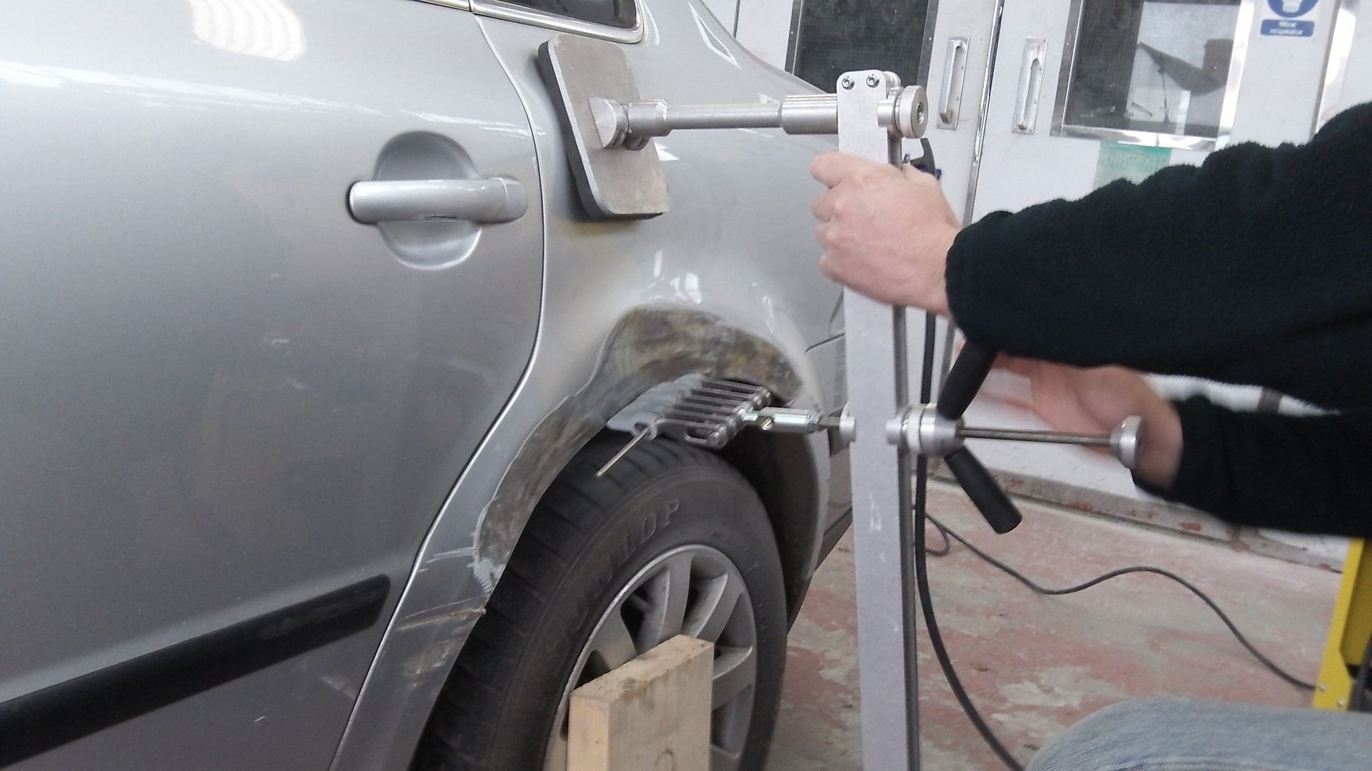 dent being removed