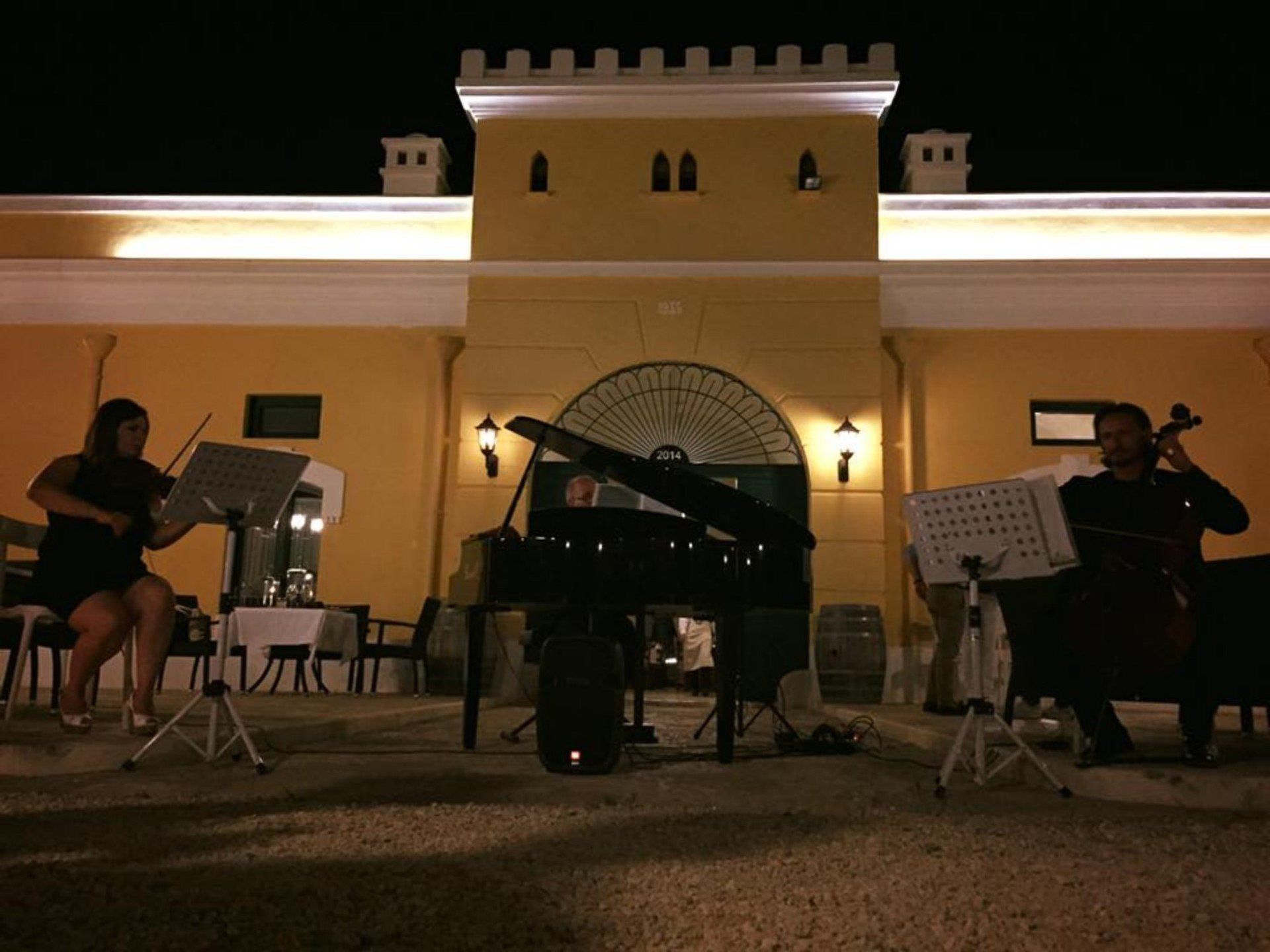 concerto di piano all'aperto