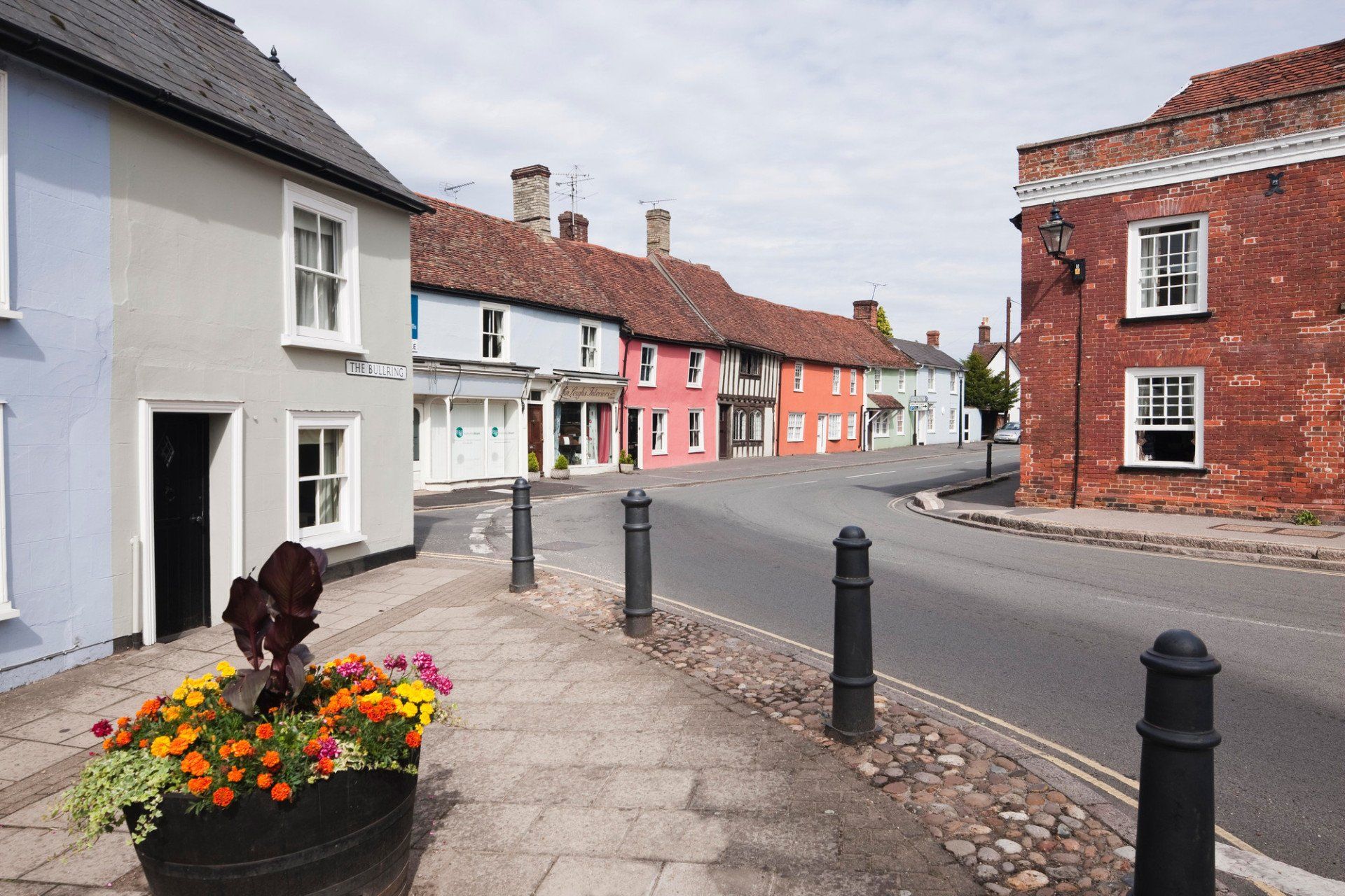 Painted cottages of upper Watling Street, Thaxted, Essex