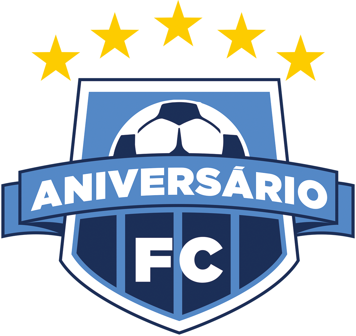 Logotipo em forma de escudo azul e branco com uma bola de futebol,