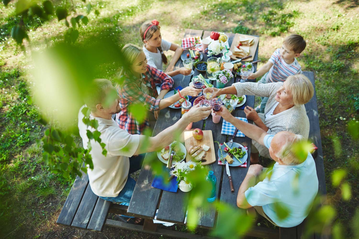 Revamp Your Old Picnic Table