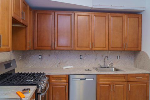 Wooden Kitchen Cabinets — Bronx, NY — Mike’s Pipe Yard Wooden Kitchen Cabinets — Bronx, NY — Mike’s Pipe Yard